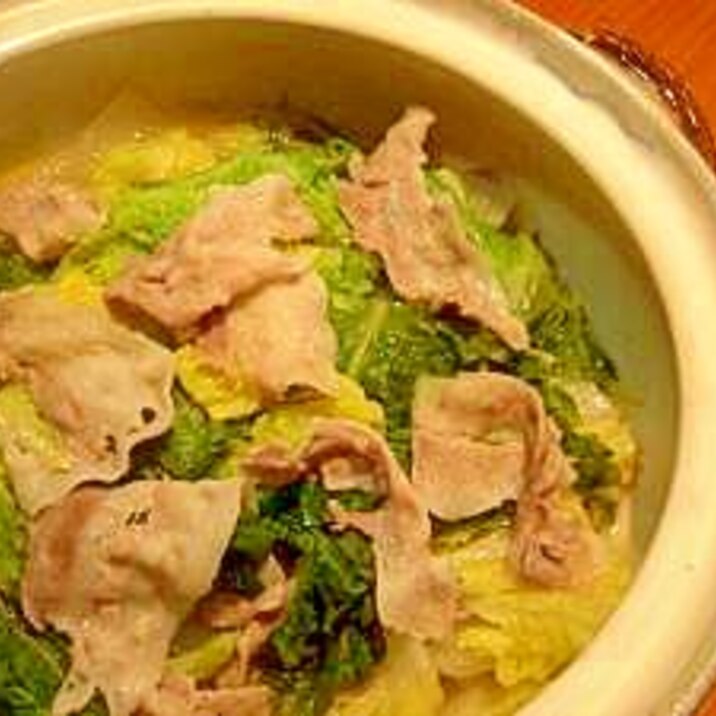 豚バラと白菜の土鍋で蒸し料理